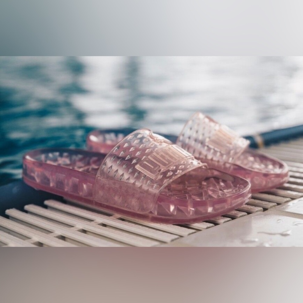 PUMA Fenty x Rihanna Jelly Slide Sandals – Women’s Size 8